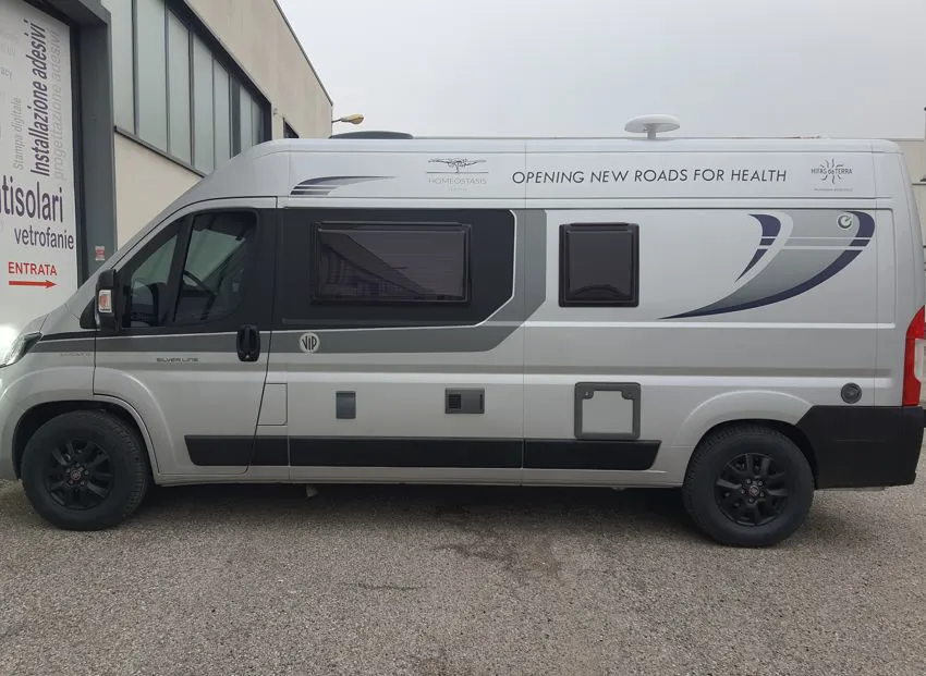 Adesivi personalizzati Camper